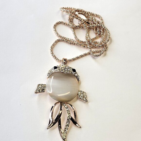 Fish Pendant Necklace - Picture 12 of 12